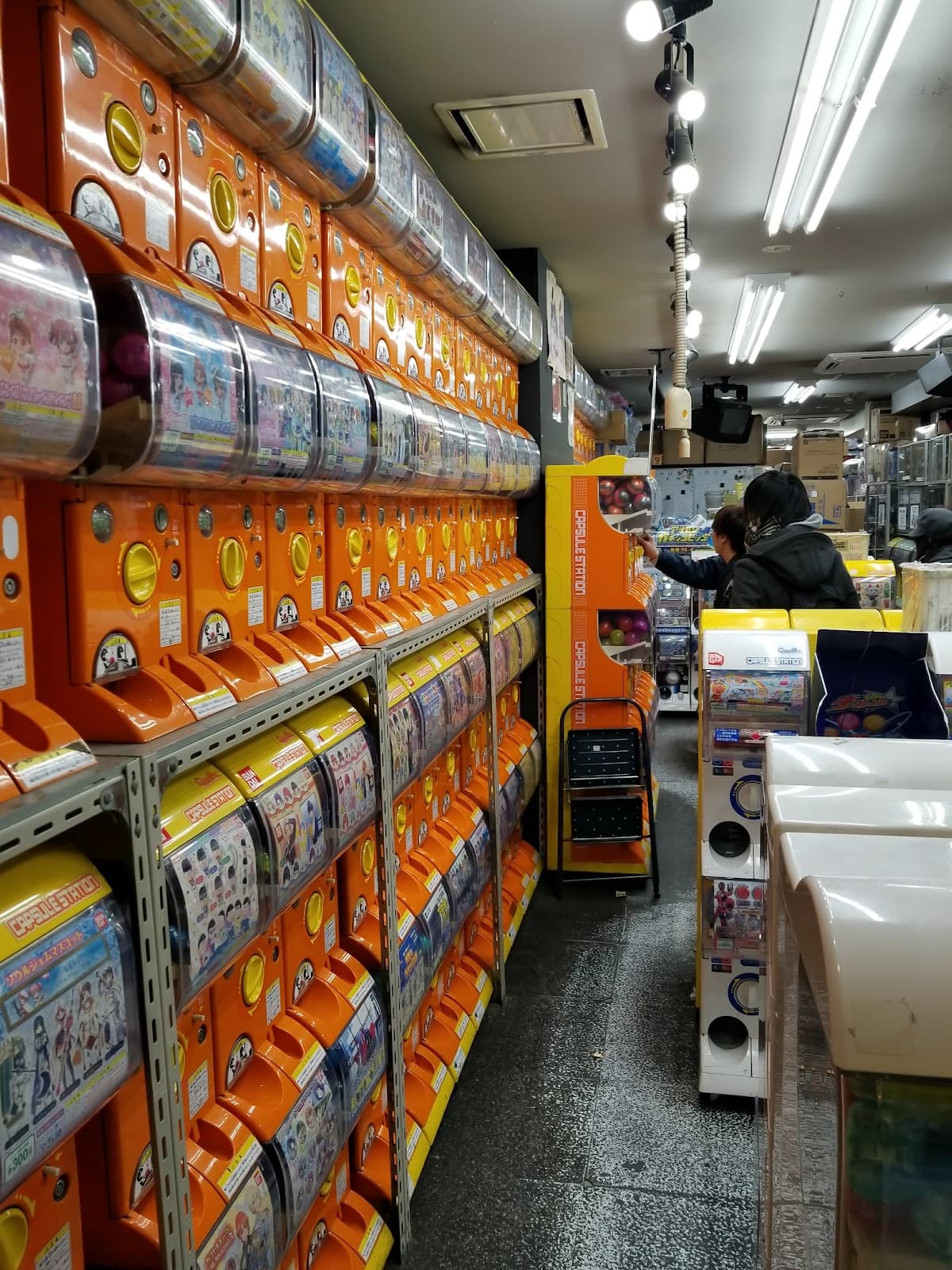 Akihabara Gachapon Kaikan — photo 3
