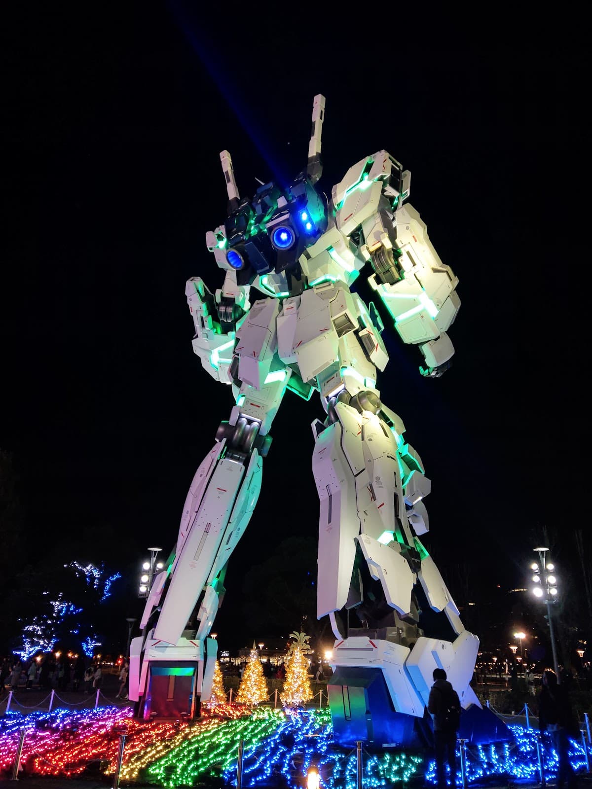 Unicorn Gundam Statue (Odaiba) — photo 2